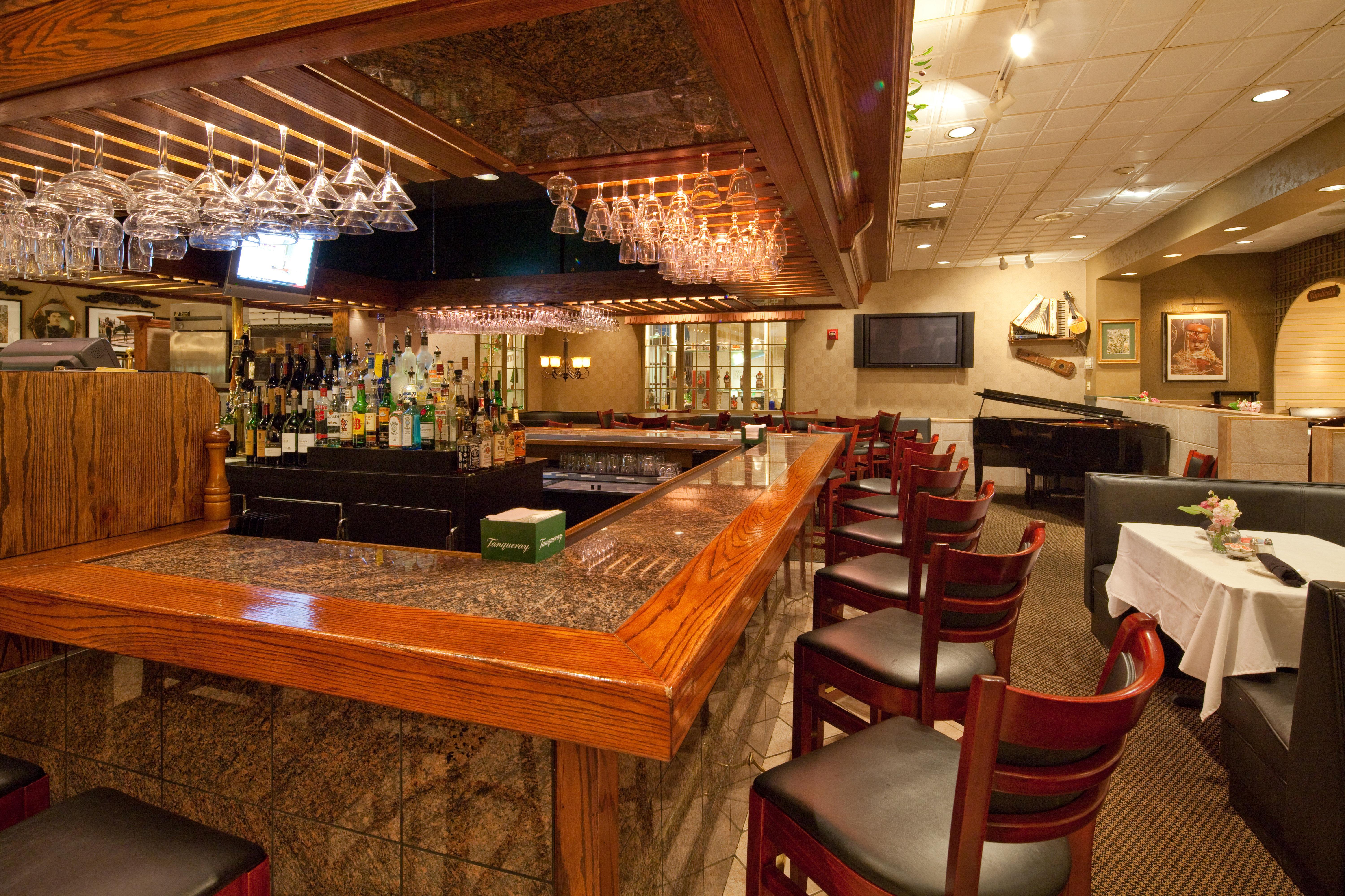 Holiday Inn Cleveland-Mayfield By Ihg Bagian luar foto