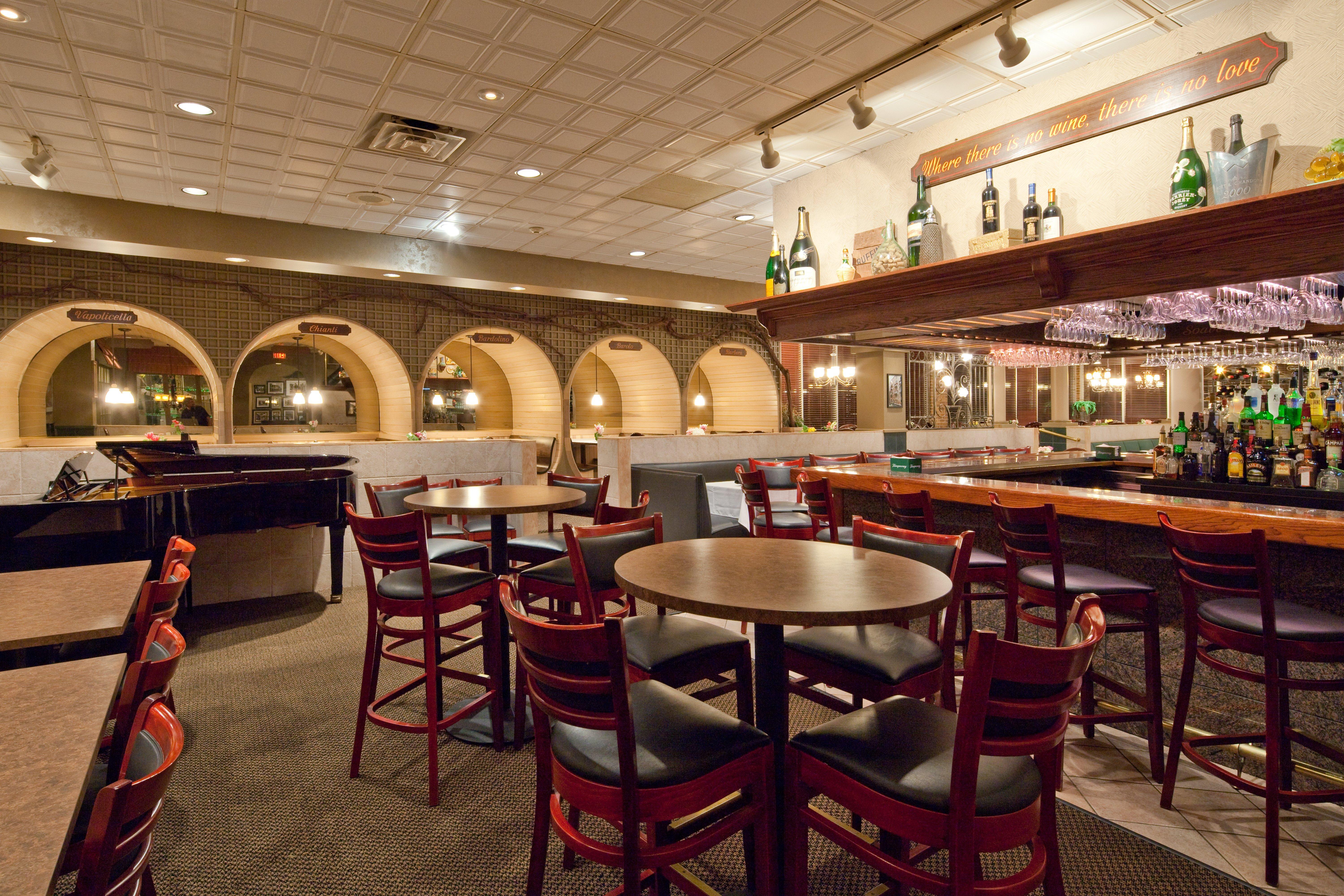Holiday Inn Cleveland-Mayfield By Ihg Bagian luar foto