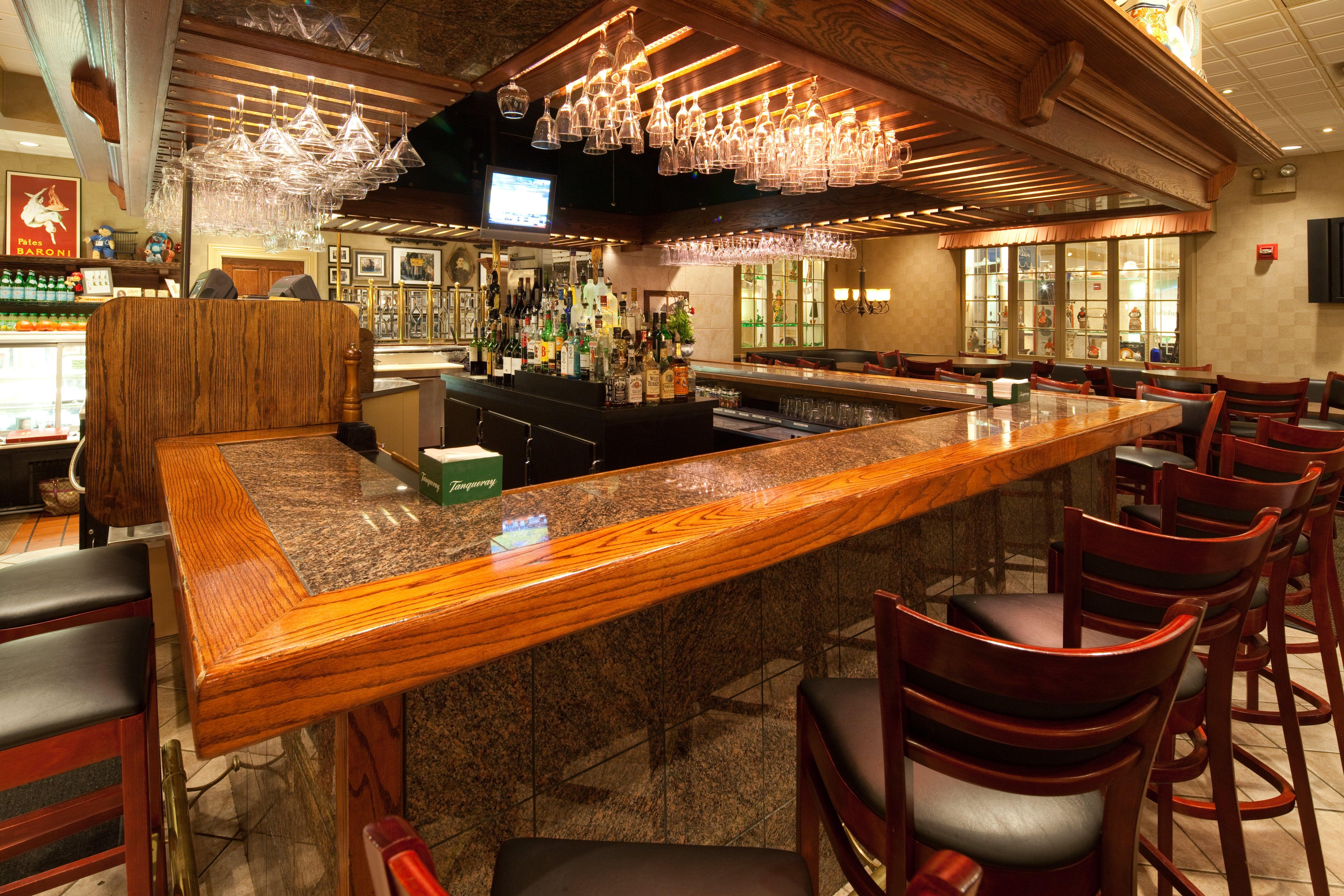 Holiday Inn Cleveland-Mayfield By Ihg Bagian luar foto