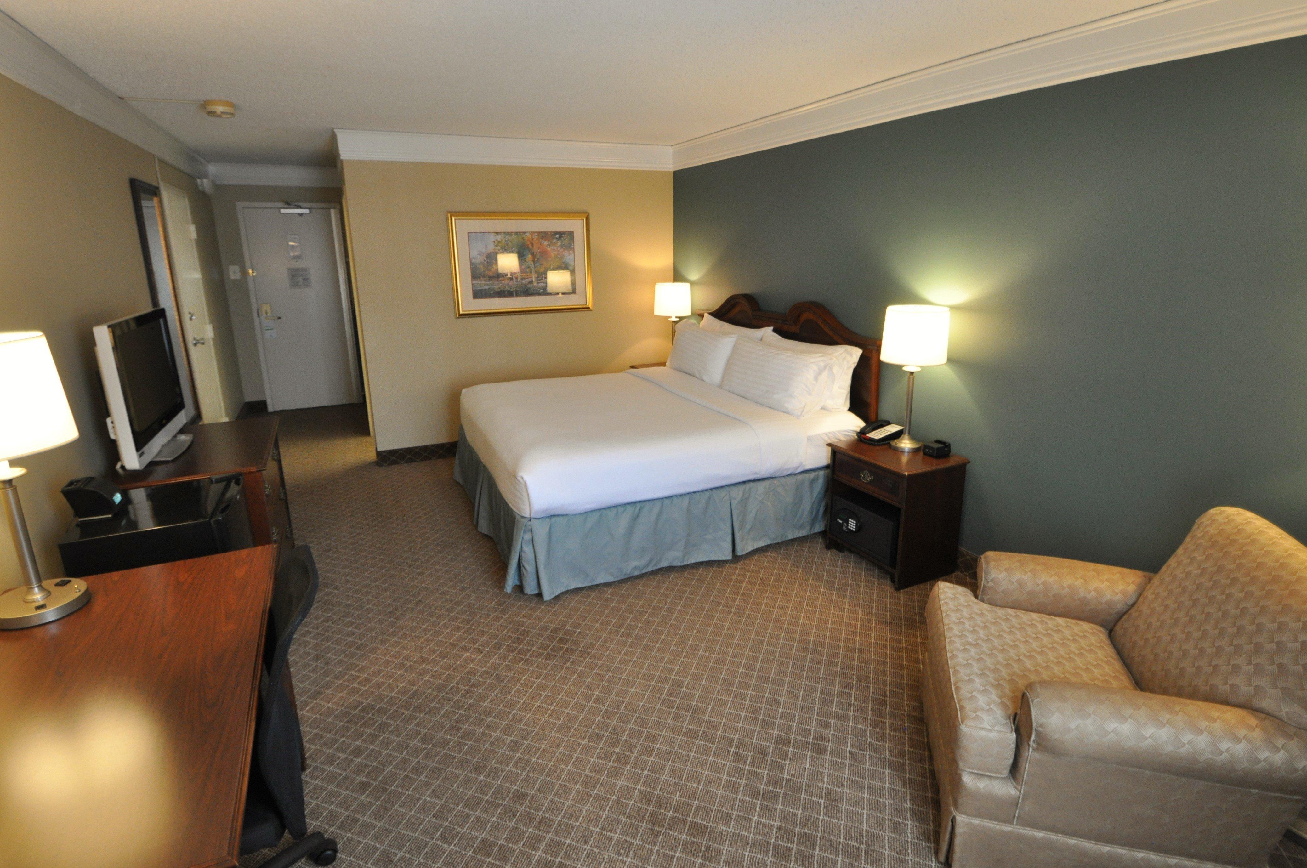Holiday Inn Cleveland-Mayfield By Ihg Bagian luar foto
