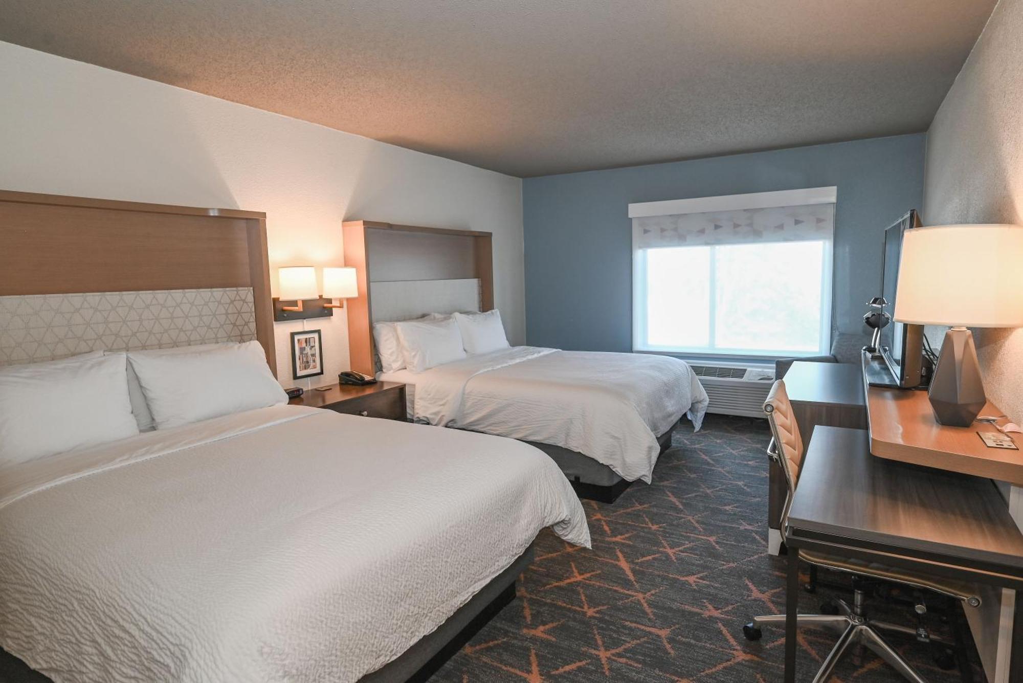 Holiday Inn Cleveland-Mayfield By Ihg Bagian luar foto
