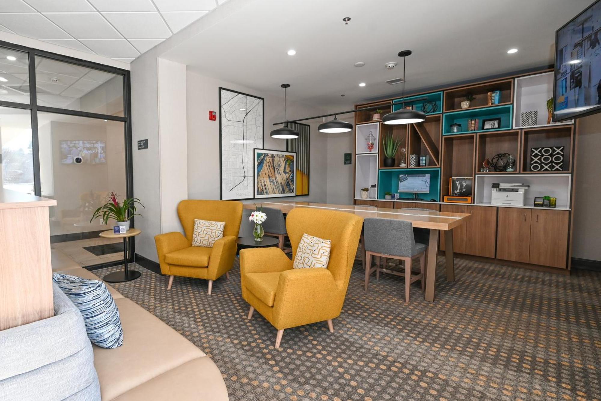 Holiday Inn Cleveland-Mayfield By Ihg Bagian luar foto